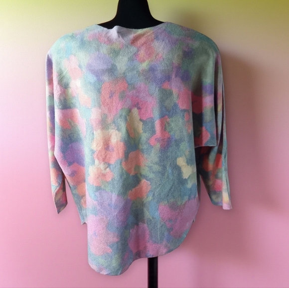 Vila Milano Multicolor Floral Women's Soft Watercolor Sweater Size L - Picture 3 of 8